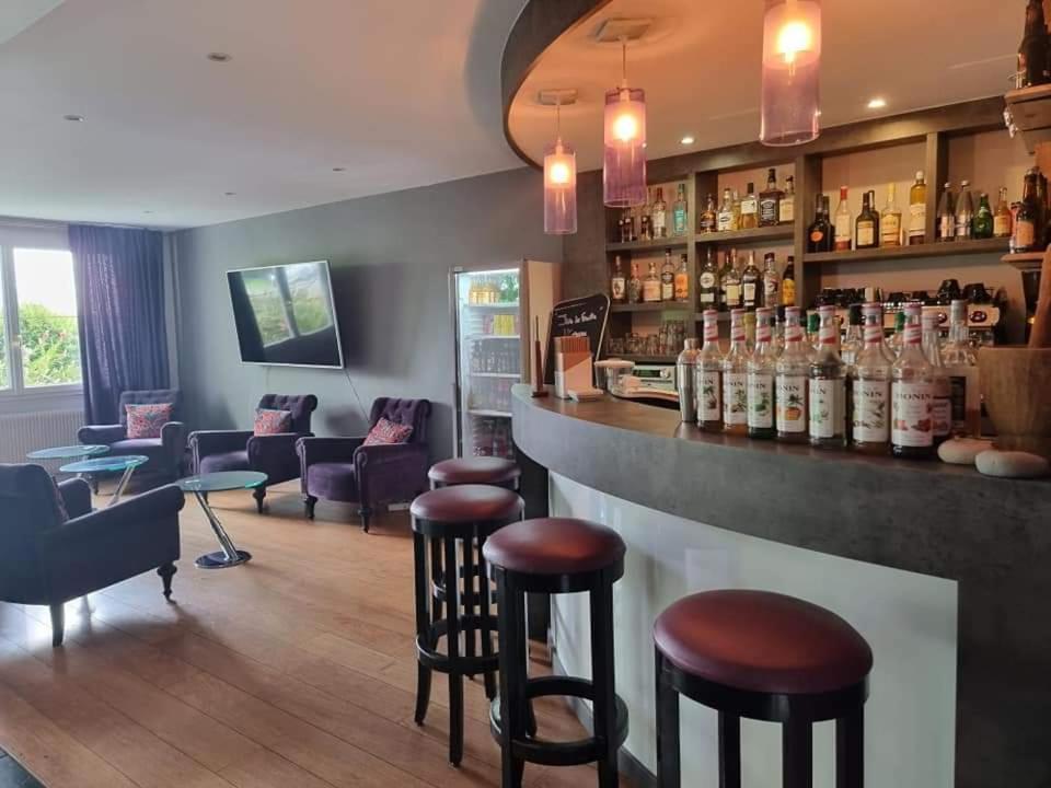 Cozy Hotel Logis Morlaix Plouigneau 외부 사진