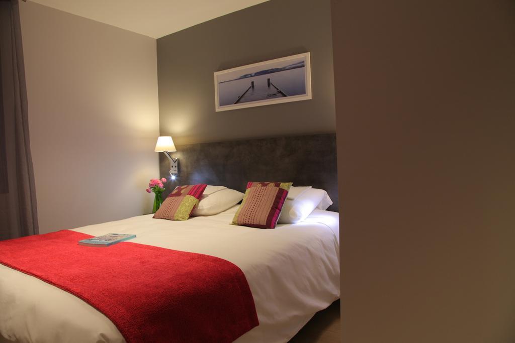 Cozy Hotel Logis Morlaix Plouigneau 객실 사진